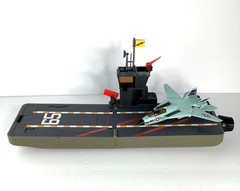Galoob Army Gear – Canteen Aircraft Carrier 1987 w/ Jet Plane