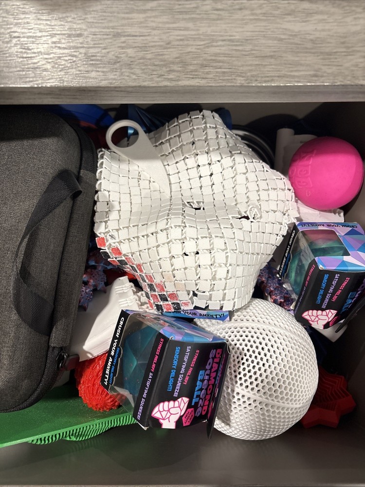 3-D Printed Things And Squishy’s With Two Needles Everything And Drawer Goes2You