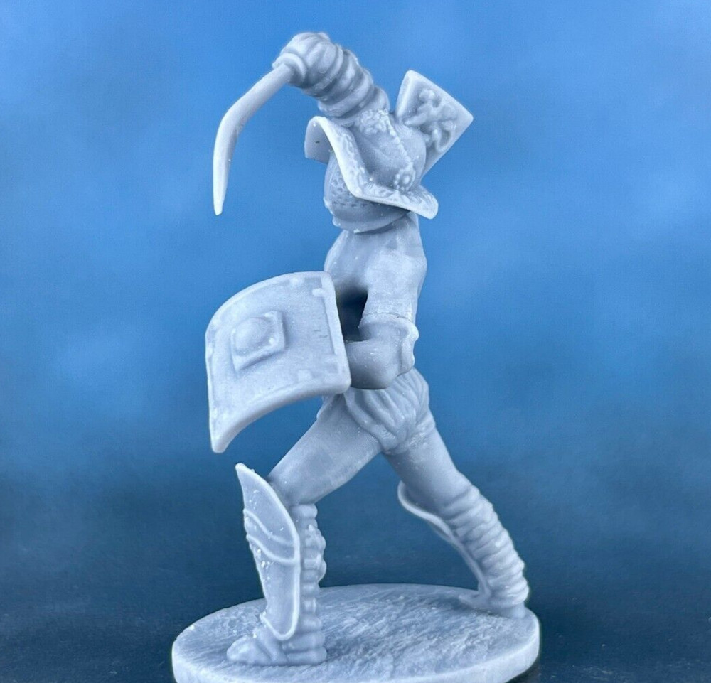 Warrior Art: Handcrafted Gladiator Resin Figurine 80mm Collectible Sculpture