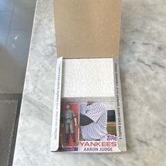 Topps Super7 Aaron Judge New York Yankees Exclusive Boxed Action Figure w/ Bat