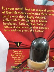 Yu-Gi-Oh! Series 1 Duel Monster Spin Keychain Blue-Eyes White Dragon 1996 – NEW