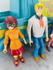 Vintage Scooby Doo Mystery Machine Van & All 5 Figures Hanna-Barbera