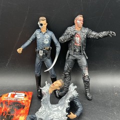 McFarlane Toys Movie Maniacs T2 T-1000 T-800 Action Figures 2001