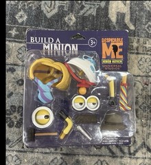 Despicable Me Build A Minion Set New Minion Mayhem Universal Studios NEW NIP