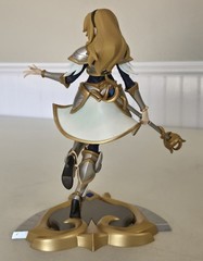 League of Legends #22 Lux Unlocked RETIRED Figure Statue Riot Luxanna Crownguard