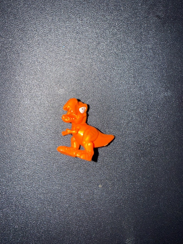 Zuru Smashers Dino Island Gold Treasure Hunt Mini Figures, T-Rex, Orange