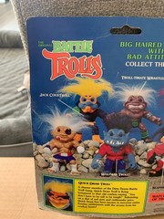 1993 Hasbro Battle Trolls Quick Draw Troll – BOX SHOWS WARE , BUBBLE IS DENTED