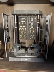 Hot Toys MMS750 The Dark Knight 1/6 Batman Armory with Bruce Wayne 2.0