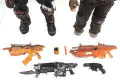 Lot (2) Gears of War 7″ Action Figures with Accessories