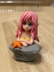 Resting Mermaid PVC Vinyl Figure Fish Lady Pink Hair Anime Fish Tank 2”