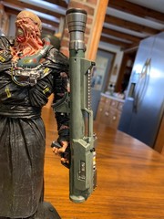 Numskull Capcom Resident Evil 3 (RE3) Remake Nemesis Figure (Head Discoloration)