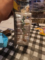 Mezco Toyz Kick Ass 6” Inch 2010 Action Figure Toy Includes Billy-Clubs NEW