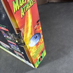 MARTIAN FLYING SAUCER UFO VEHICLE ACTION FIGURE PLAYSET NEW TRENDMASTERS VINTAGE