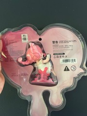 Dora indulgent heart-tnt space