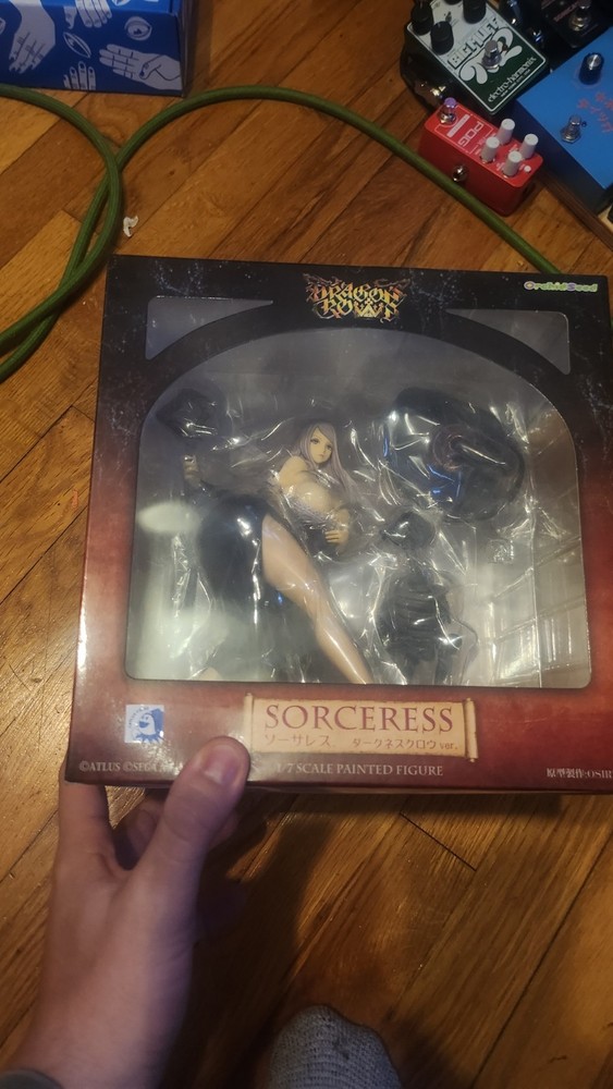 Orchid Seed Dragon’s Crown Sorceress Darkness Crown Ver. 1/7 Black Figure