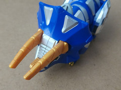 Power Rangers Dino Thunder Abaranger DX Triceratops Megazord