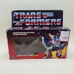 TRANSFORMERS G1 (Vintage 1985) INFERNO Fire Truck w ACCESSORIES & BOX