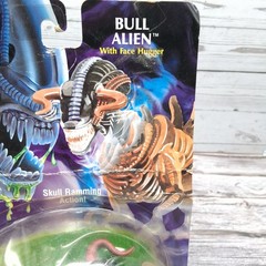 Aliens Bull Alien Action Figure Kenner 1992 Toy + Comic New Sealed (Damaged Box)