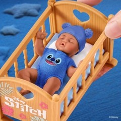 5 Surprise Mini Baby Disney Capsule: Mini Silicone Babies, Accessories & Playset