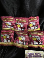 Hello Kitty & Friends Mixed Blind Bag Figure Lot Of 13