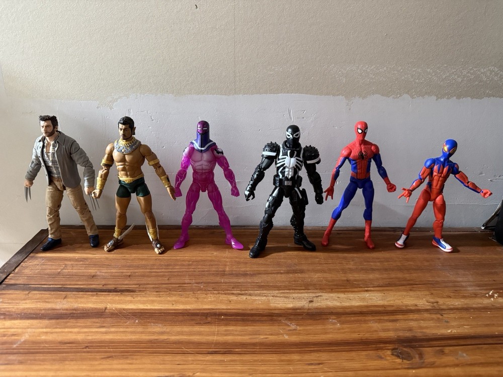 6 Marvel Legends Figure (MCU Logan + Namor, Agent Venom, Spider Man+boy, + LL)