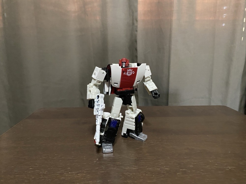 Transformers War For Cybertron Siege Red Alert