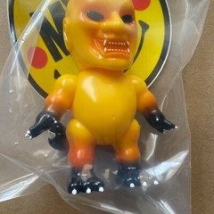 Mutant Vinyl Hardcore Kewpie Lash Yellow Jacket Sofubi Designer Toy Kaiju Mvh