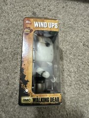 Sealed 2014 AMC’s The Walking Dead Wind Ups GOVERNOR New in Box Bulls I Toy