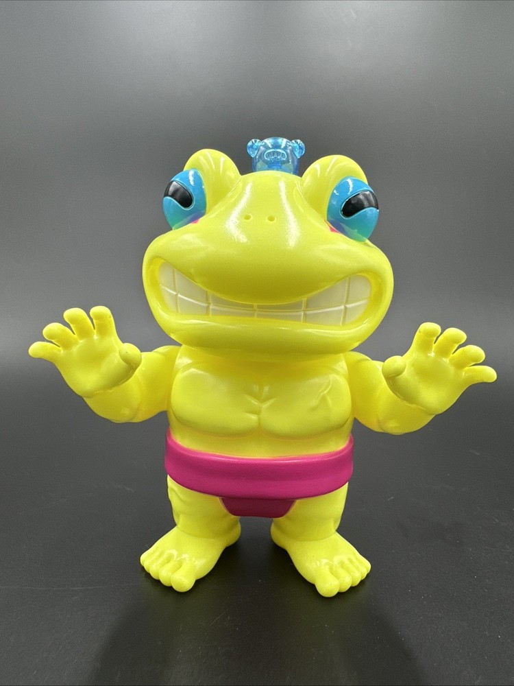 Goccodo x REALHEAD Giant Gama no Umi Fluorescent Yellow Sofubi Soft Vinyl Toy