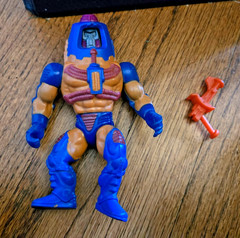 Vintage 80’s Masters of the Universe Man – E- Faces w/gun MOTU
