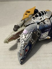 2001 Transformers Robot in Disguise SKY-BYTE Predacon Shark Hasbro Vintage Parts