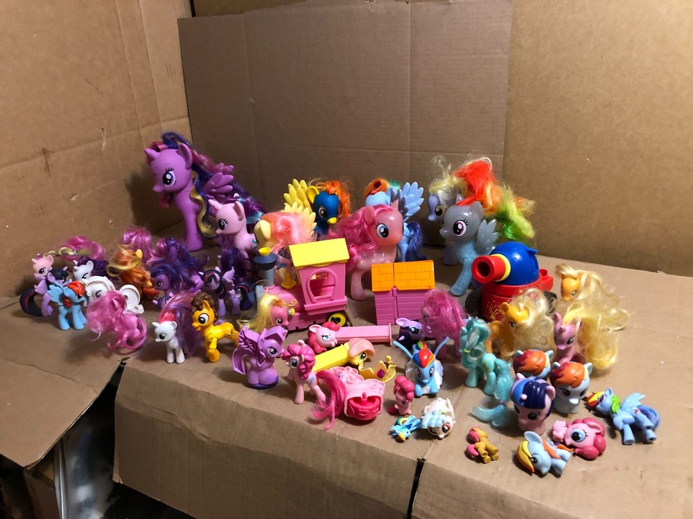 Hasbro My Little Pony Mixed Lot Mini & Large Figures Lot w/Accessories Rare