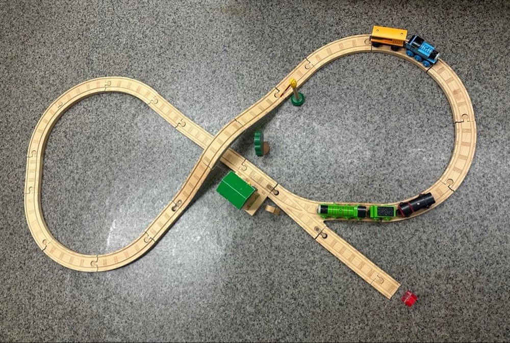 Thomas & Friends Wooden Rail Set Bridge Station Vehicles and Accessories