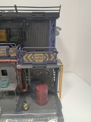 Scene In A Box – SIB 08 & 09 – OUTPOST WAREHOUSE Diorama 1:18 / 1:24 Fresh Retro
