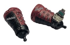 Mezco One:12 Doc Nocturnal Monster – ARMORED GAUNTLETS & NIGHT WRISTWATCH 1/12