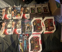 WWE figure Lot 13 Total Figures On Card