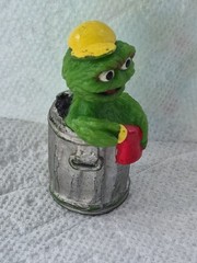 RARE SESAME STREET GARAGE MECHANIC PVC FIGURE OSCAR JHP Replacement TOY