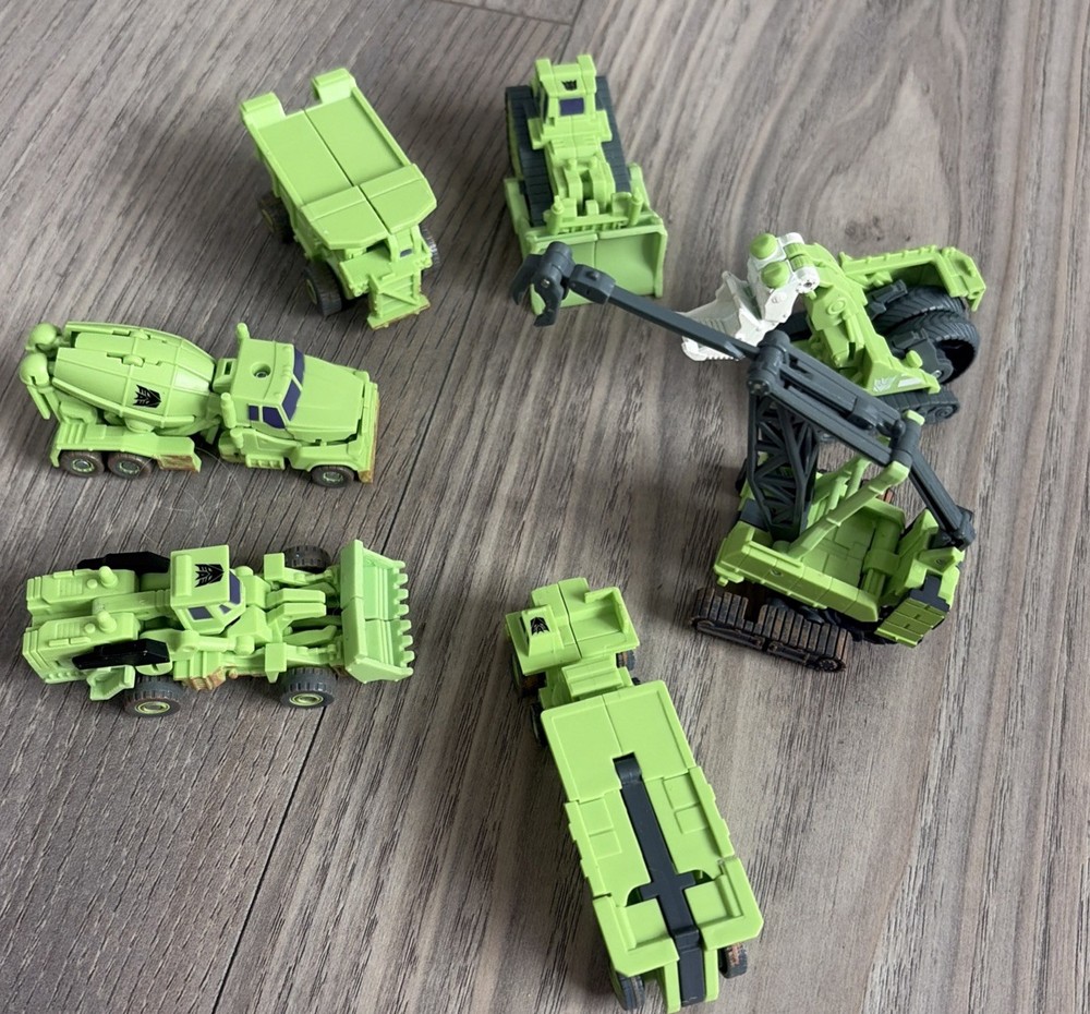 Transformers Legends ROTF Constructicons Devastator Green G1 Color **READ**