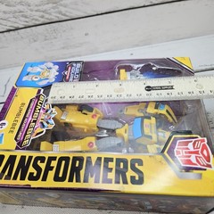 Hasbro Transformers Bumblebee Cyberverse Adventures Bumblebee 2019 5″ Figure New