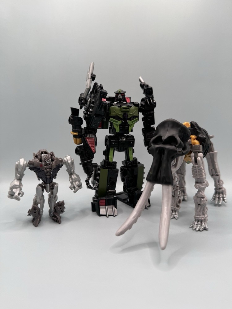Transformers legacy lockdown & masterdominus & The last knight grimlock