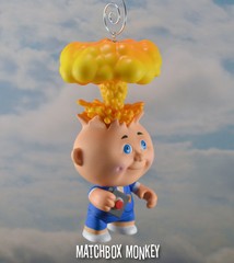 GPK Adam Bomb Christmas Ornament Garbage Pail Kids Figure Adorno Blasted Billy