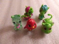 HATCHIMALS-Lot of 42-Collectible Figures-Cute Animals-Colorful RANDOM Figures!!