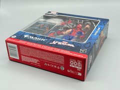 BATTLE-DAMAGED SPIDERMAN Marvel Legends 6” Magic Gathering with card NEW Parker