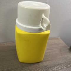1982 HASBRO ALADDIN GI JOE LUNCHBOX YELLOW GRUNT THERMOS WHITE CUP 8 Oz