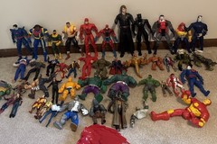Lot Of 45 Vintage 90s Action Figures Kenner Hulk, Marvel, X-Men, And More