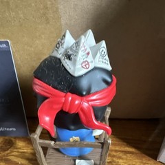 Hirono Takes Wildgrass Overload Figurine