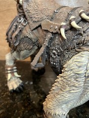 D20 STUDIO WHITE BONE WOLF MOUNT GREY VERSION!
