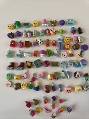 Shopkins 77 Figures & 12 Charms Do Not Have Holes On The Bottom