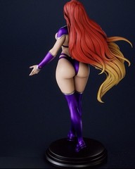 Starfire 3d figure /statue 25 cm Handpainted Collectible