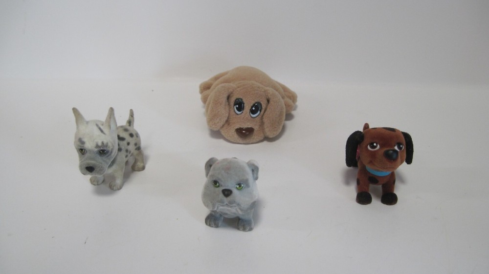 Puppy in My Pocket Flocked Dog Lot & Miniature Pound Puppy Set of 4